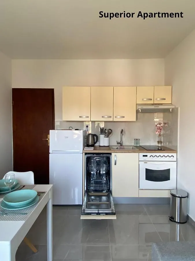 Apartments Zivko Malinska