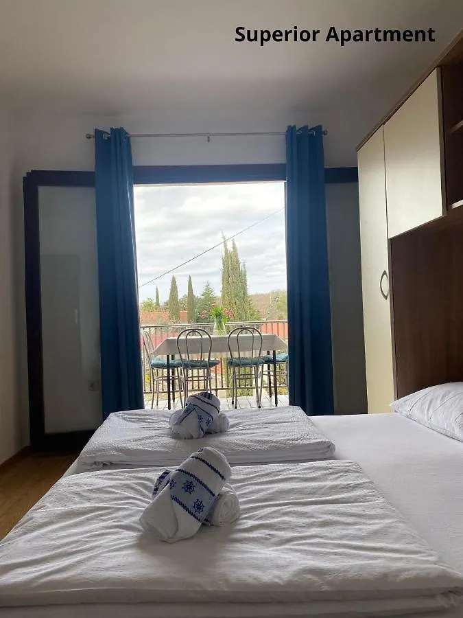 Apartments Zivko Malinska Hırvatistan